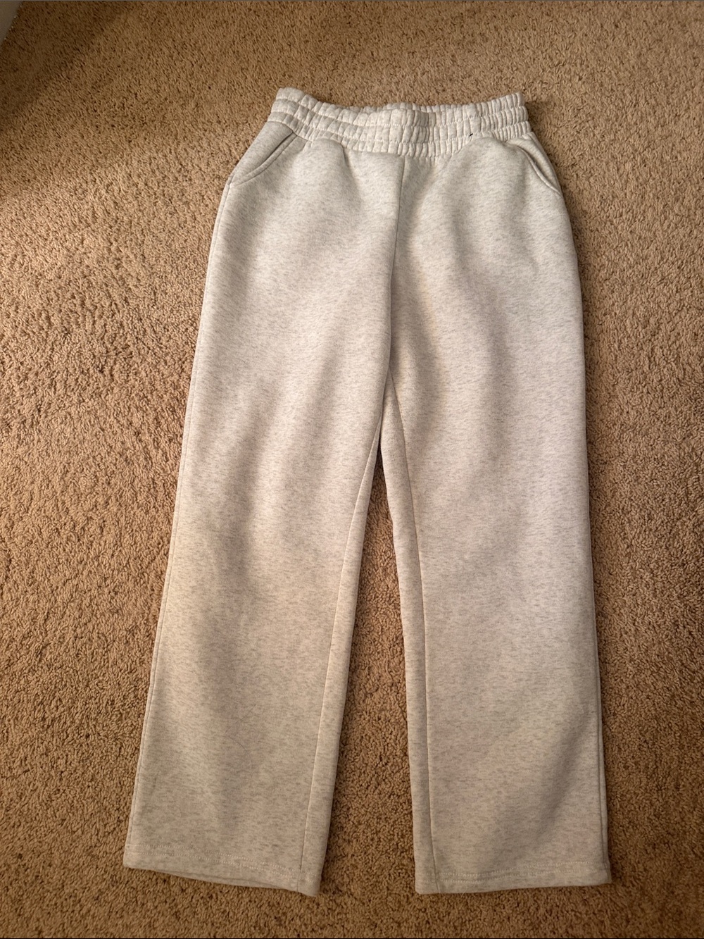 Women’s Light Gray Pull-On Sweatpants